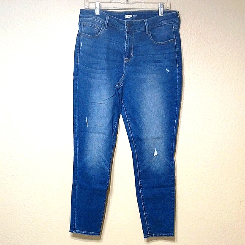7--Old Navy (Rockstar Skinny) Jeans